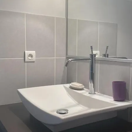 Maison Dans Les Ardennes Avec Jardin Et Animaux Acceptes - Fr-1-489-449 *